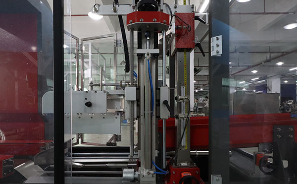 角边全自动封箱机,封箱机设备,封箱机