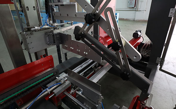 一字型全自动封箱机,全自动封箱机,封箱包装机